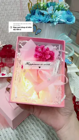 Trả lời @Học tiếng Anh Cà Mau hộp quà 1 ống tiền xinh xẻo đây ạ #TikTokAwardsVN #hoasapcamau #quatangcamau #qua20thang10 #shopquatangcamau 