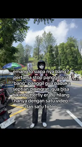 🗿