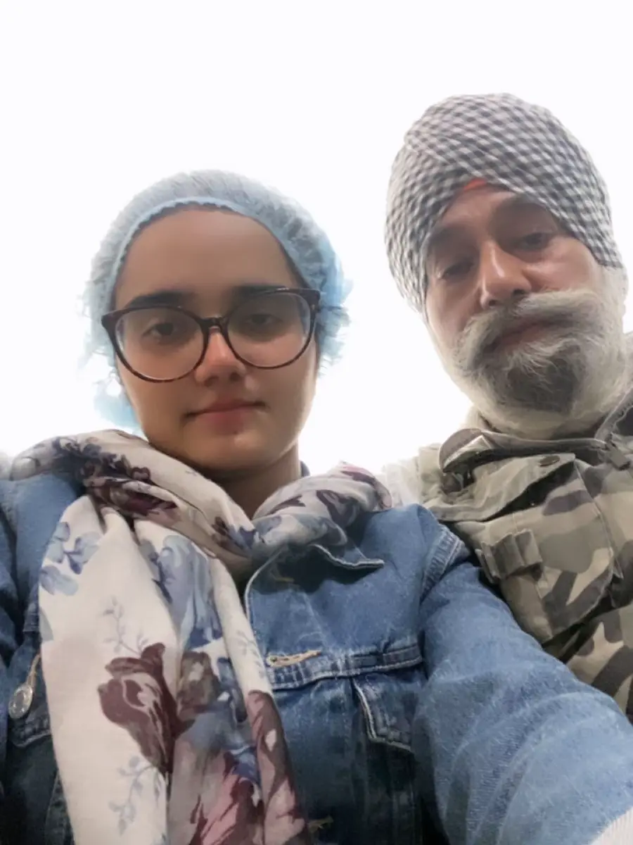 I was sitting and just scrolling through my gallery and found this picture — taken the day of my LASIK surgery👀. I still remember how tense my dad was, but I, as always insisted him for a selfie 😅 He didn’t want to, but he still agreed just to make me happy — That’s how dads are 😁…always strong, always caring, always there. ❤️… #canada#surrey#vancouver#ontario#lasik