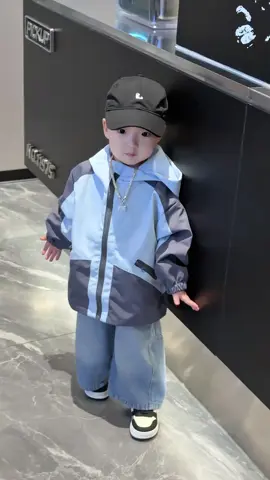 Áo khoác xinh xinh cho bé #aokhoacchobe#aokhoacbetrai#quanaotreem#quanaohottrend#quanaobetraidep 