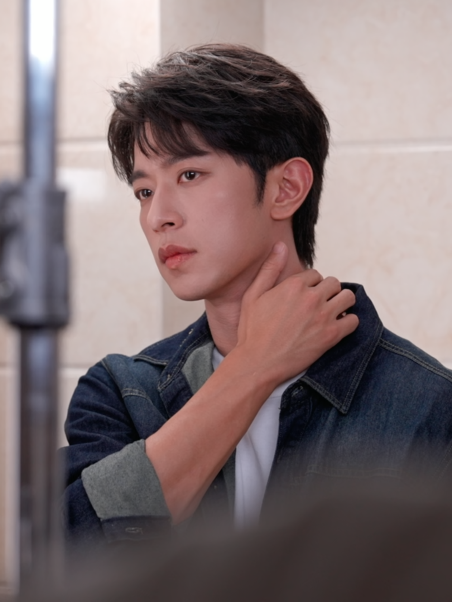 【短花絮BTS】垂涎ABO Desire|這是一條來自第十集的洗手間花絮 #ABODesire #DesireTheSeries This is a restroom blooper from episode ten. 每周六晚8點，全球同步更新上線🌏 Every Saturday at 8 PM(Beijing Time) - New Episode Updates Worldwide🌏 #垂涎 #ABODesire #abodesire #desiretheseries #desire #Desire #nongjian #omegaverse #bl #abo #ABO #boyslove #drama #dramaseries #blseries #bts #behindthescene