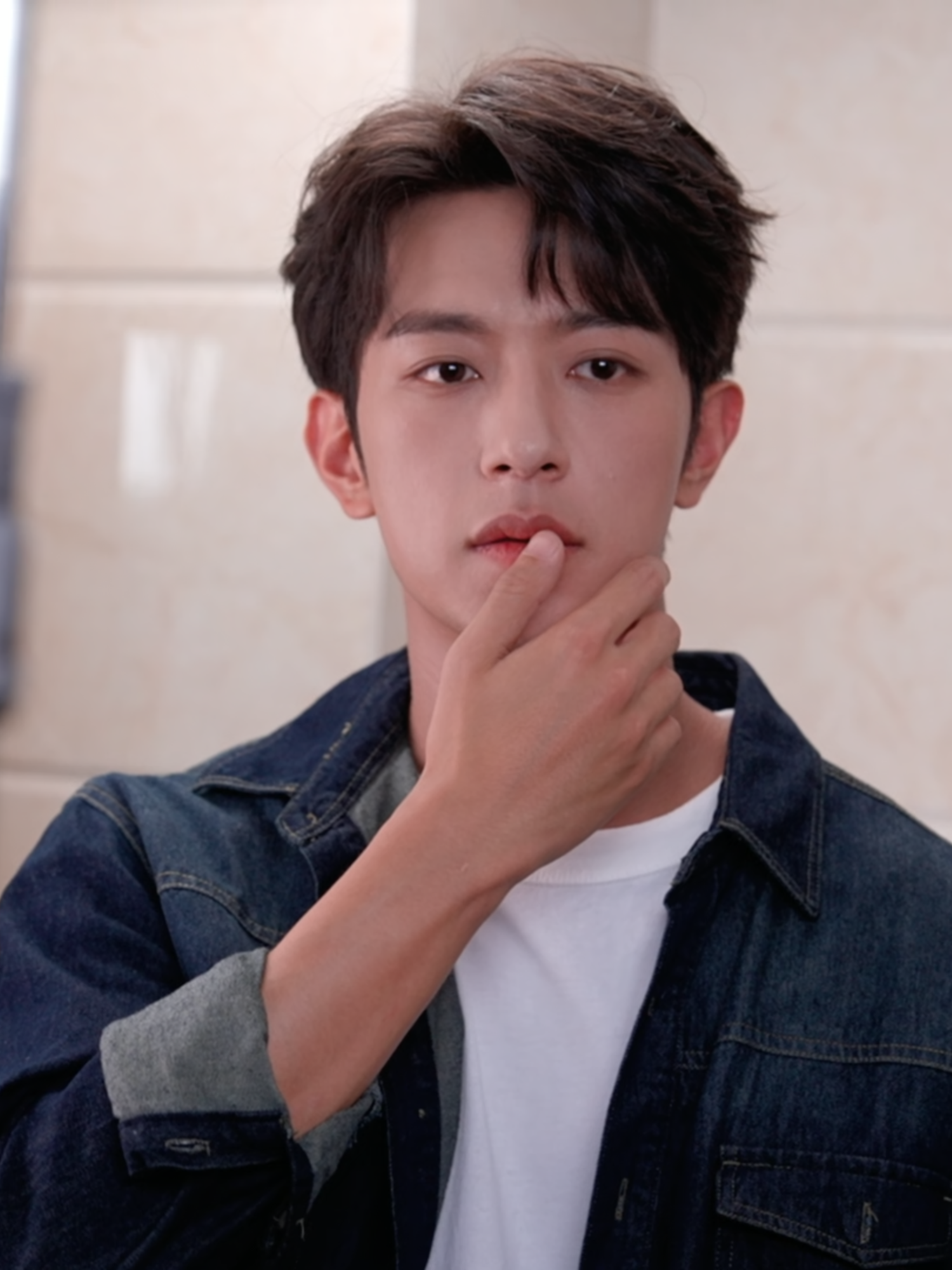 【短花絮BTS】垂涎ABO Desire|這是一條來自第十集的洗手間花絮 #ABODesire #DesireTheSeries This is a restroom blooper from episode ten. 每周六晚8點，全球同步更新上線🌏 Every Saturday at 8 PM(Beijing Time) - New Episode Updates Worldwide🌏 #垂涎 #ABODesire #abodesire #desiretheseries #desire #Desire #nongjian #omegaverse #bl #abo #ABO #boyslove #drama #dramaseries #blseries #bts #behindthescene