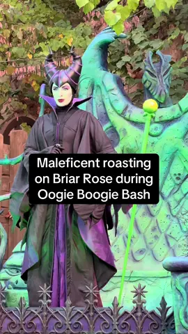 #sleepingbeauty #maleficent #oogieboogiebash #disneyland #halloween 