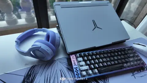Những ngày mưa gió của tôi... #animewallpaper #setupgocpc #laptopgaming #bànphímcơ #legion5pro 