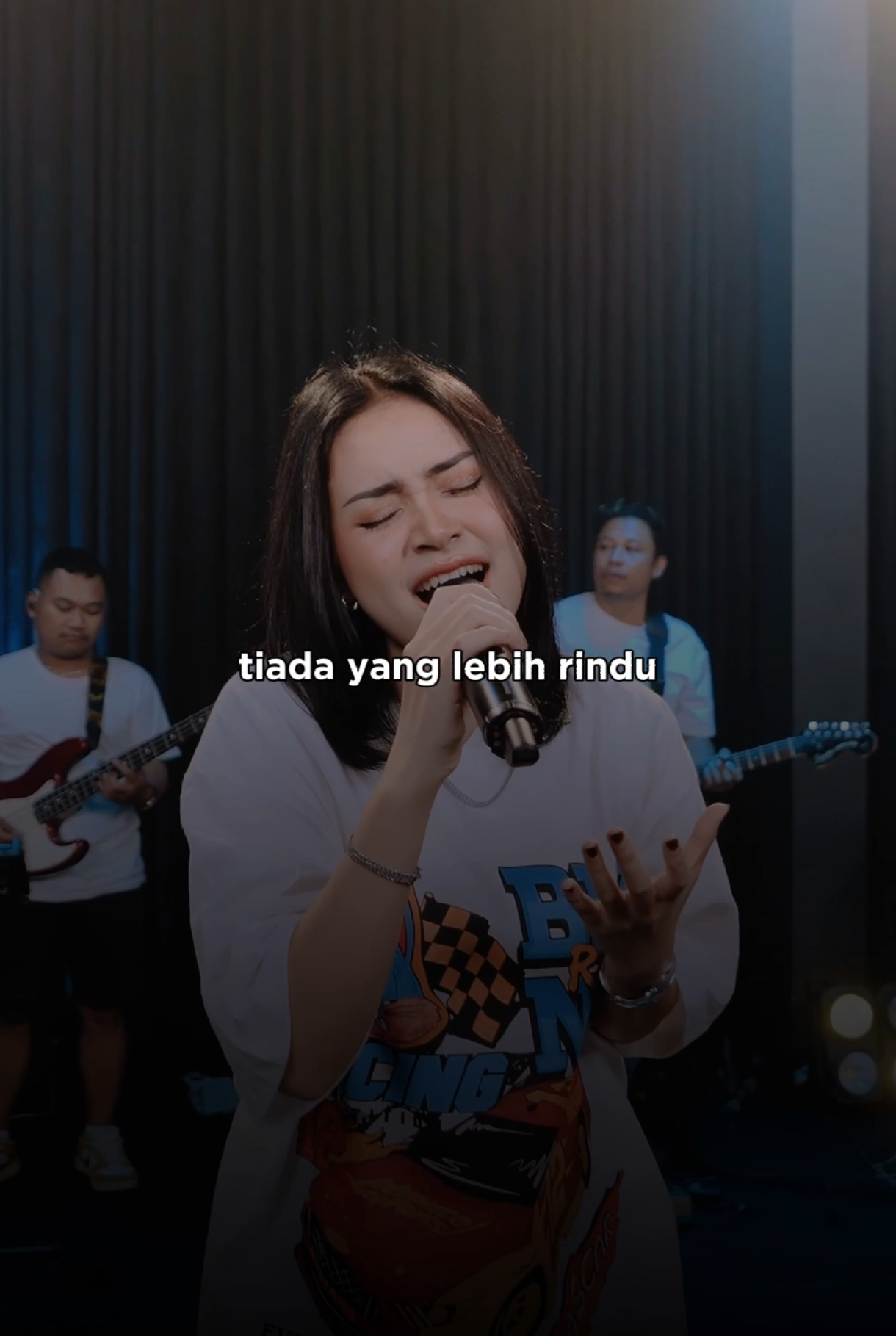 Tiada yang lebih indah  #liriklagu #sadvibes #story #music #fyp 