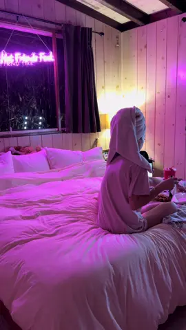Grwm for bed, no better feeling. #bedtimeroutine 