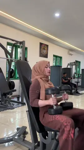 Shoulder day ❤️ #fyp #gym 