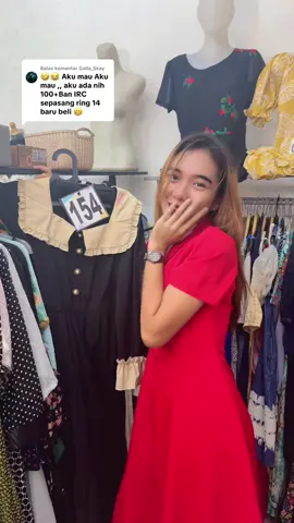 Membalas @Galla_Skay ini ci merah lagi mode kerja halal dulu🤣🤣#promomakan1010 #sarahsalonbandung #sarahdresbandung @🅰️ 