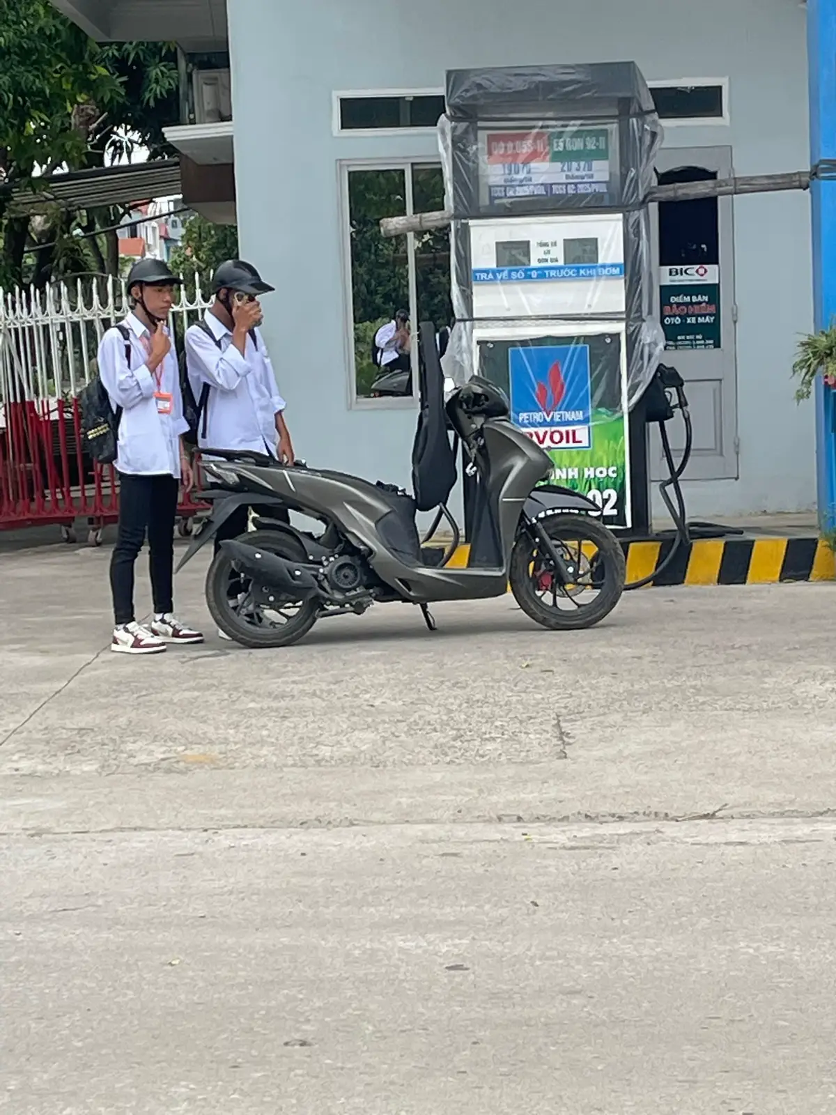 @9B LTT-2024 @manh @_tranngokziep_ @bacdinhtom @duc @Hà Mận💝 @hiep @Hiếu Trung @mcuong~ @namkhanh @Ngokkdieep71 @sonhoang @thaituan @quan luong155😀 @thanhphưn🫧 @Vương Nguyễn70505 