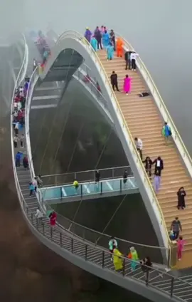#china🇨🇳 #travelinchina🇨🇳 #glassbridge #🇵🇰🇨🇳 