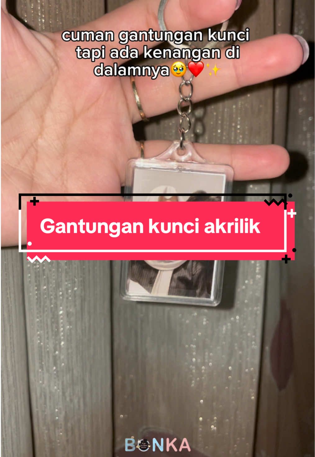 Meskipun murah dan sederhana , tpi aku suka bgt✨❤️#gantungankunci #gantungankuncicustom #gantungankuncifoto #kadopacar 