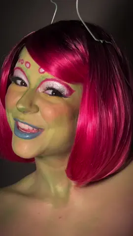 Day 6 of 31 days of Halloween looks!!! #novistars #2000snostalgia #girltoys #31daysofhalloween #67 