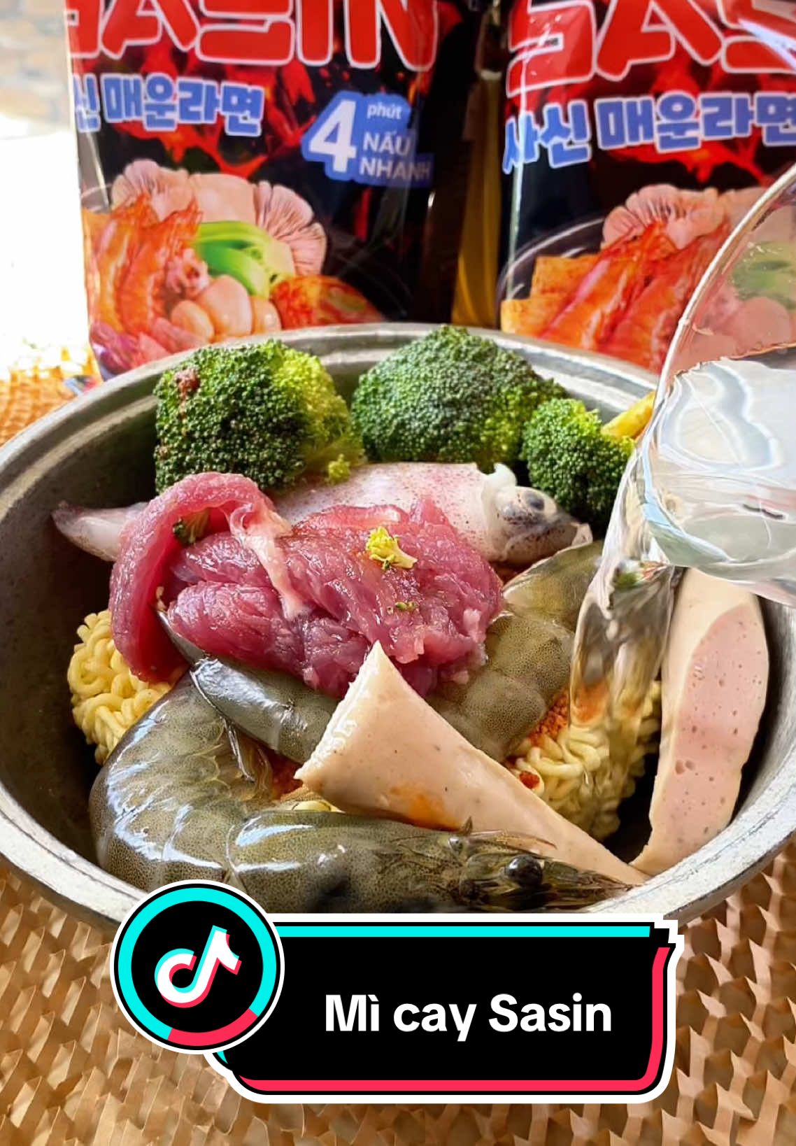 Mì cay Sasin diễn viên Quốc Trường dạng gói#bepvui91 #micay #micaycapdo7 #micaysassin #micayquoctruong #ancungtiktok #annhanh 