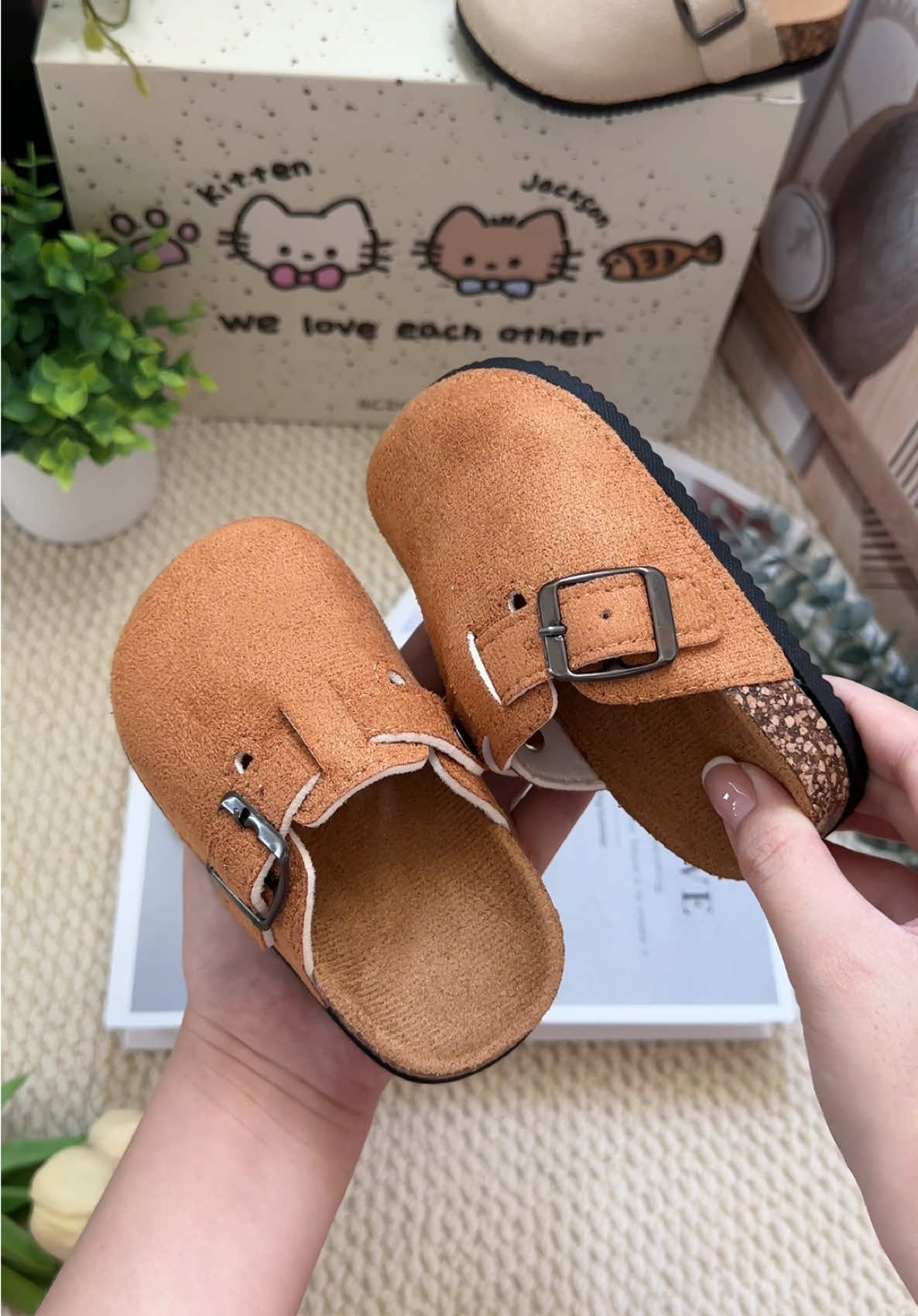 Dép sục trẻ em thời trang #depsuc #deptreem #depchobe #depxinh #tiemgiaycuanang 