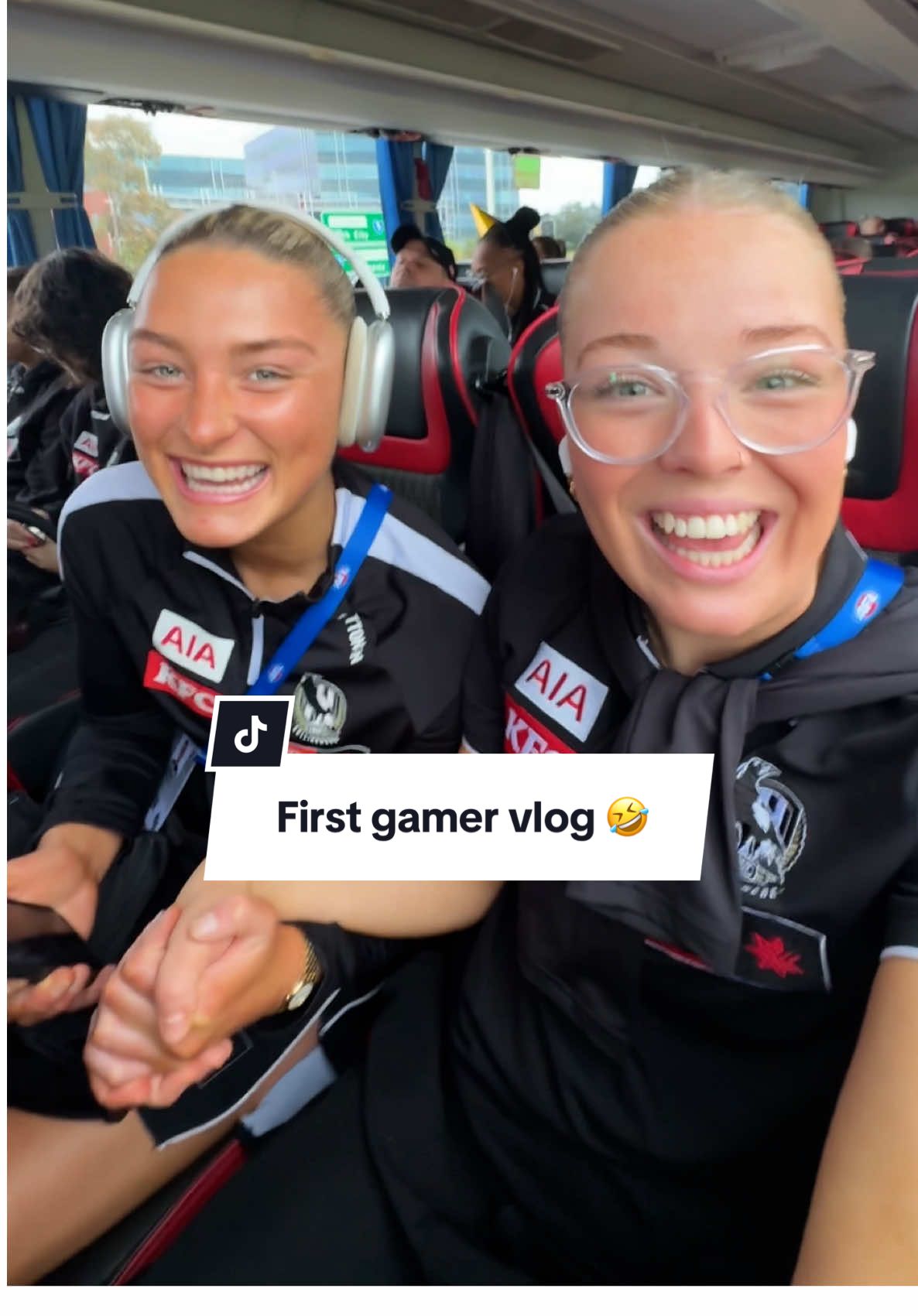Behind the scenes of an athlete’s first ever game 🥹🤣 #Vlog #ditl #afl #athlete