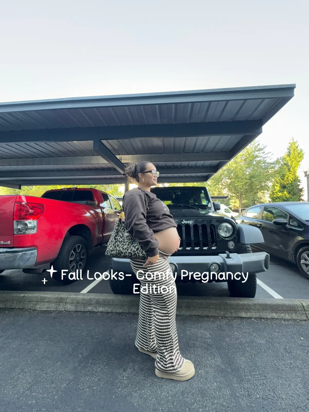 Water bottles and coffees are necessary accessories, am I right? Stay hydrated and stay caffeinated ✨ #fyp #momcontent #pregnancytiktok #OOTD #dressingthebump 
