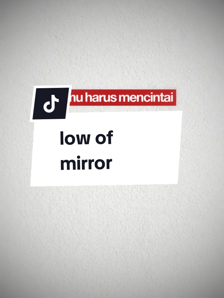 🪞 Law of Mirror Kamu bilang orang lain jahat, padahal kamu yang sering nyakitin dirimu sendiri. Dunia cuma nyalin apa yang kamu rasain di dalam. ✨ #lawofmirror #selfhealing #energidiri