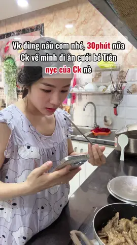 Mặc vậy đi ăn cưới NYC của Ck  có ok k mấy bà??? #thaydoi #thoitrang #makeup #phoidoxinh #bienhinh 