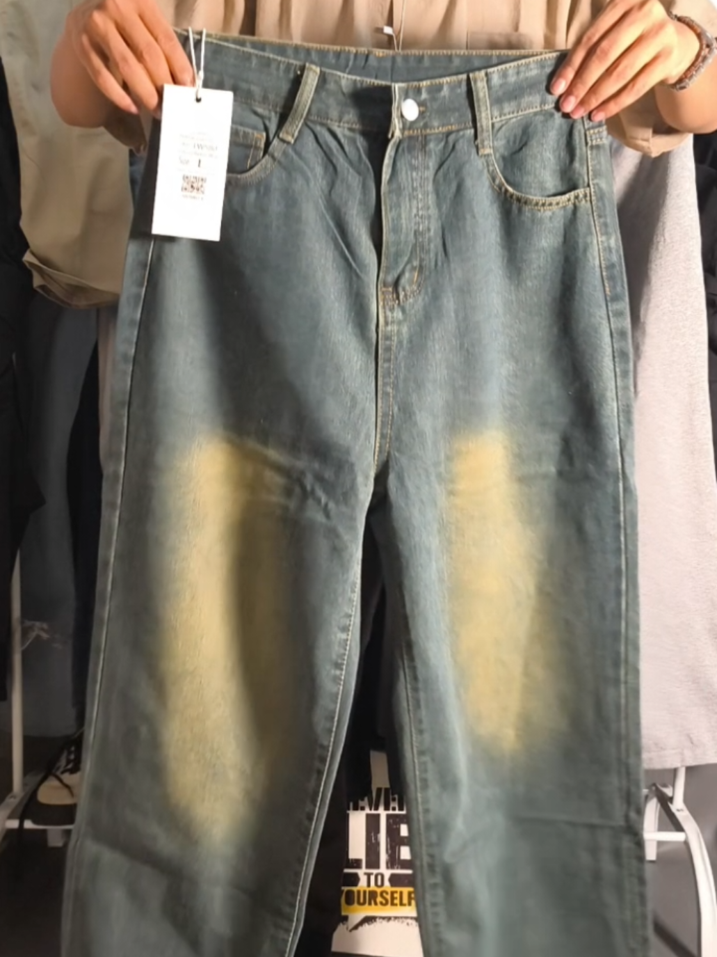 ini kan yang kalian cari?🤪 #celanajeanspria #celanajeansmurah #rekomendasioutfit #baggyjeans #outfitjeans 