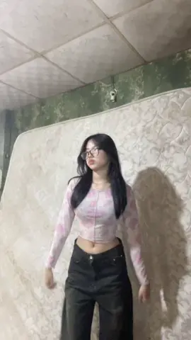 ပြန်တင်မယ်နော်#trend #dance #fyp #2010 #foryoupage 