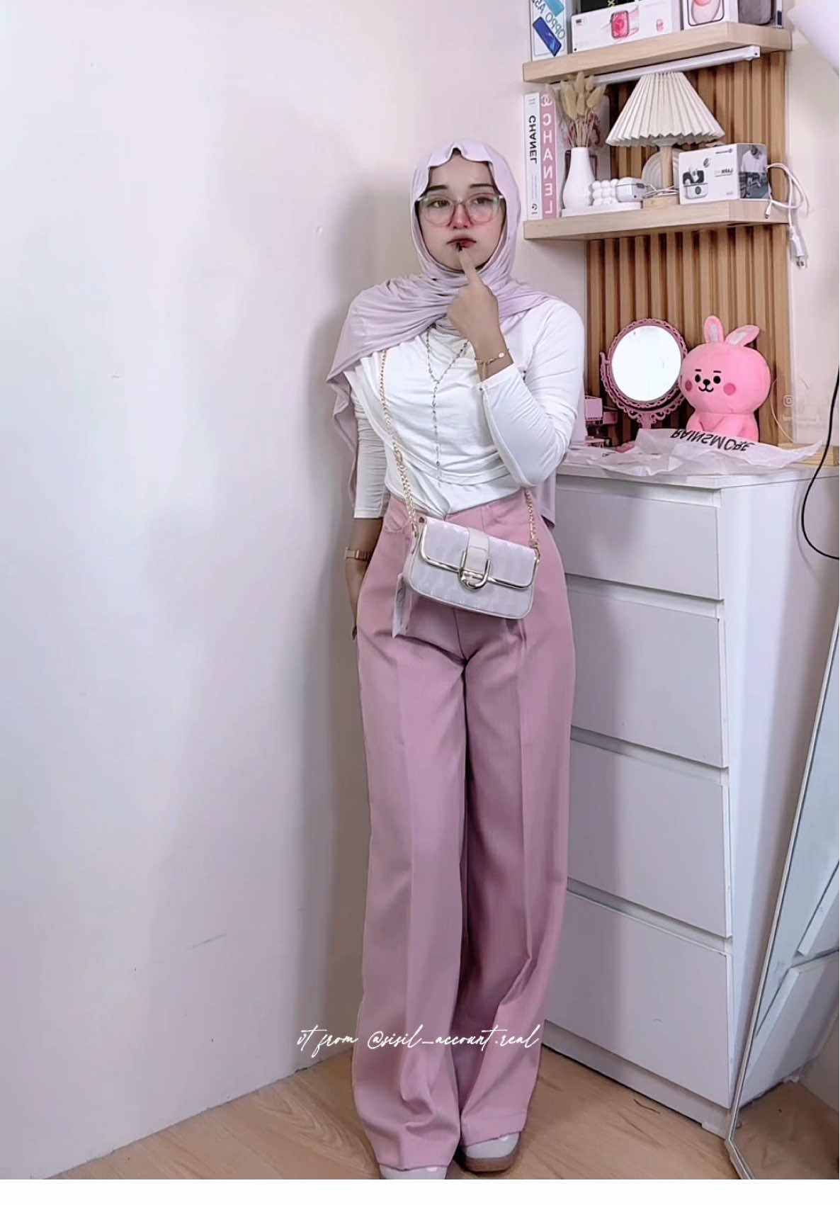 🛒Versi lengkap with city pants 79k + peggy top 🤍🤏🏻 ||note bbtb 50kg/153cm  #citypants #stripedpants #celanasalur #outfitpink #outfitideas 