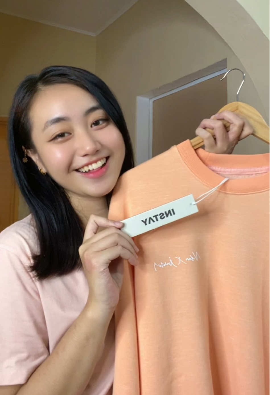 Limited stocks only @BigTee's catch us later we’re Live 🫶🏻 take 📝 comment your height & weight🤍 #tiktokaffiliate #trending #fypシ゚ #koreanstyle 