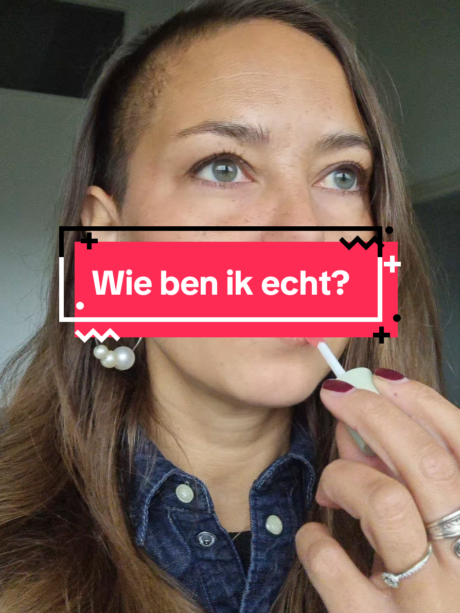 Altijd een act spelen. Altijd de rol die anderen van je verwachten. Tot je jezelf kwijt bent... 😔😔😔 Dat is hyper-onafhankelijkheid: overleven in plaats van léven. Het is tijd om het masker af te zetten, je zenuwstelsel tot rust te brengen en jezelf terug te vinden. 👉 Doe mee met mijn 7-daagse Nervous System Reset en ontdek hoe. #traumaheling #zenuwstelsel #reset #innerkracht #holistichealing 