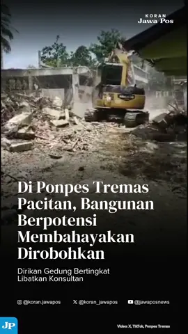 Ponpes Tremas di Pacitan merobohkan bangunan yang dianggap beresiko. Mereka menyadari bangunan kamar mandi yang sudah keropos pun berisiko untuk para santri. Pembangunan gedung pun selalu melibatkan konsultan teknis. Meskipun bangunan ponpes hanya tiga lantai, menurut mereka standar keamanan juga harus dipenuhi. Baca Koran Jawa Pos Subscribe YouTube Jawa Pos News #jawapos #bacakoran #koranjawapos #beritajawapos #beritakoranjawapos 