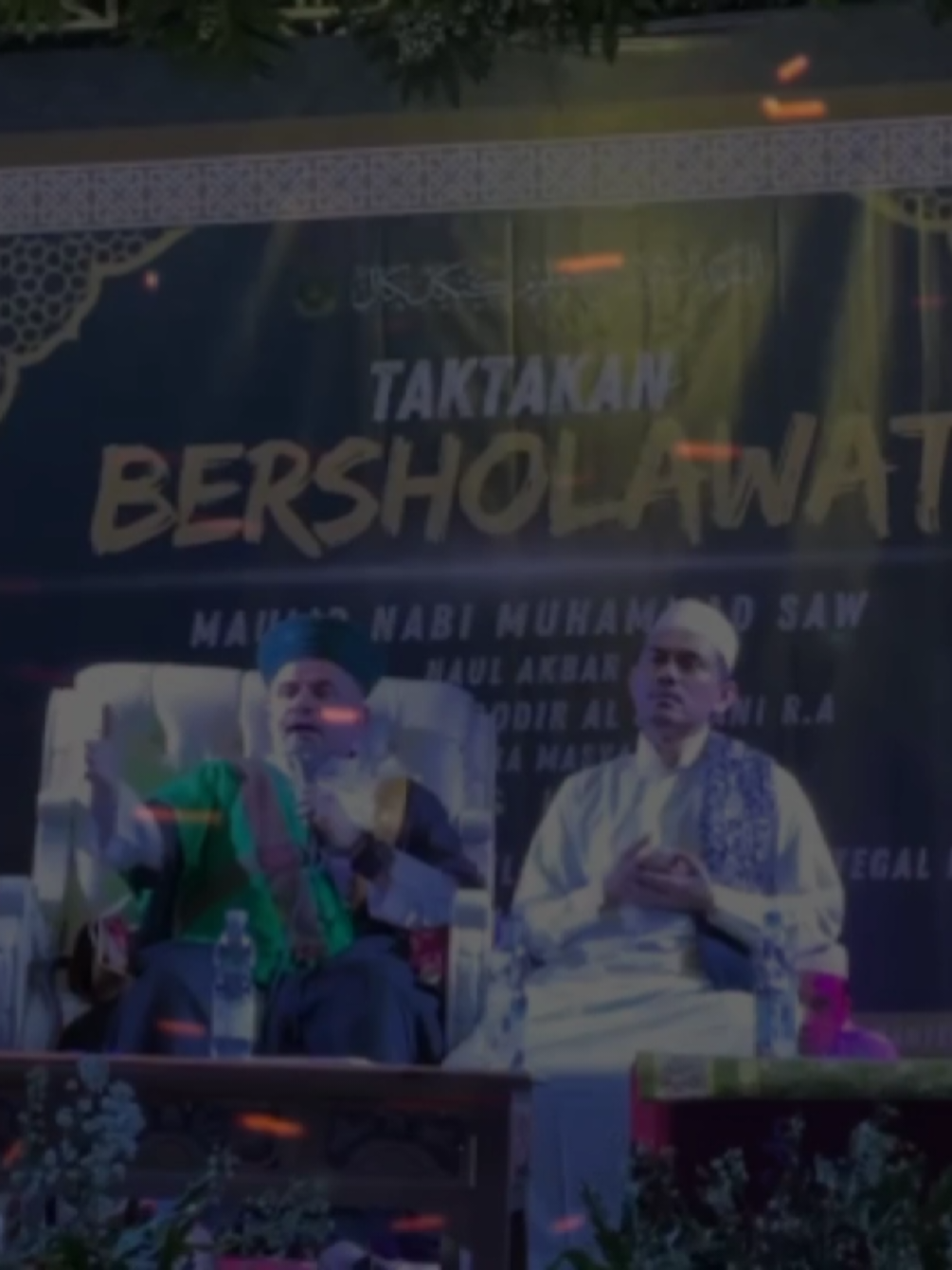 yuk bareng bareng hadir. TAKTAKAN BERSHOLAWAT dalam rangka Maulid Nabi Muhammad SAW Haul akbar syaikh Abdul Qodir jailani R.A Haul para masyayikh & haul masal serta acara acara lainnya. . . . Catat tanggal dan waktunya... Mari berkumpul untuk menggapai Rahmat dan Syafaat. #hadroh #fyppppppppppppppppppppppp #maulid #santri #haulmasyayikh 