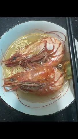 Dạo này ăn lắm mì tôn quá 😰
