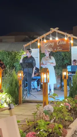 Anh có thể ôm em được không, hay vẫn đứng đây và hy vọng🫶🏻#đồngchill #xuhuong #flypシ #acoustic #trending 