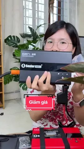 Bộ bơm kích bình Soulor cho ô tô xe máy thế hệ mới 4 trong 1 xịn xò tiện lợi, có thể kích bình ắc quy, bơm lốp ô tô, có cả đèn chiếu sáng và sạc điện thoại #hangxinhtuoi #bomkichbinhsoulor 