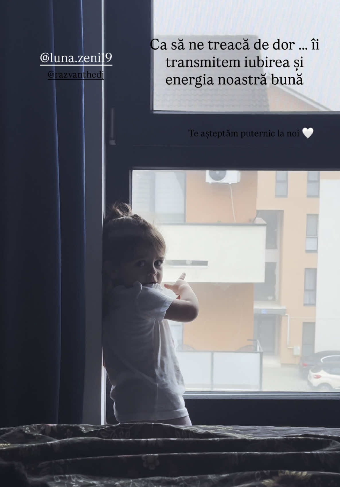 Iubirea este bogăția supremă Iar tati este iubirea Lunei și azi ii simte lipsa mai mult ca oricând  Te iubim tati 🤍 #Love #baby #missyou #mood #morning @razvanthedj 