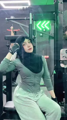 back dayy🫶🏻 #gymgirls #GymTok #gym #gymbro 