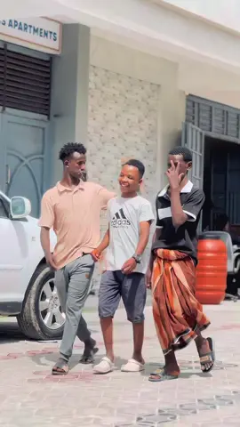 Ciyal xamrki asalka wku wn😂🫡#somalitiktok #🔥🔥🔥🔥🔥🔥🔥🔥🔥🔥 #fypシ゚ #fyp #fypシ゚viral🖤tiktok 