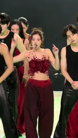 MEEEEEEEEE (NAYEON SOLO) TWICE THIS IS FOR THE SIXTH WORLD TOUR IN BULACAN FANCAM DUMP #TWICE #THISISFOR #TWICE_THISISFOR_WORLD_TOUR #TWICE_THISISFOR_WORLD_TOUR_IN_BULACAN @TWICE 