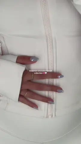 immediately fell in love with this define jacket (hawaii edition) 🌸🎀 @lululemon #lululemon #definejacket #lululemonhaul #lululemondefinejacket #limitededition 