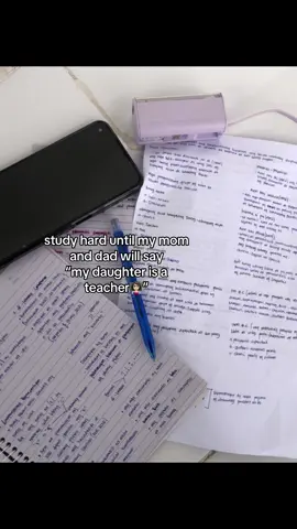 Ur future educator #4u #makeitviral #4upage #livephotos #teacher 