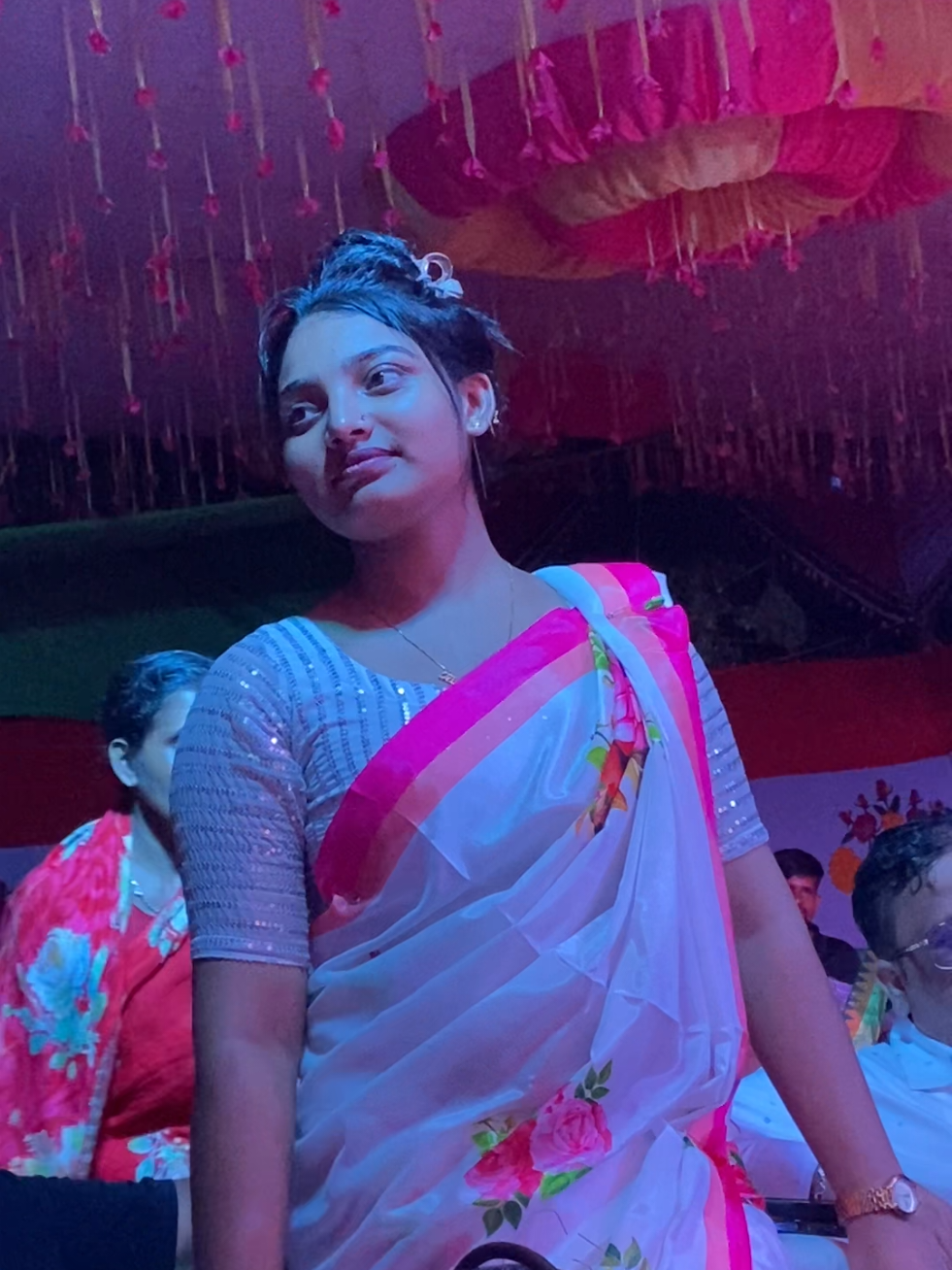 আমার বন্ধু মহা জাদু জানে,,, 🥰🥰#viral_video #fypシ #tiktok #fouryoupage #রাজবাড়ীর_মেয়ে 