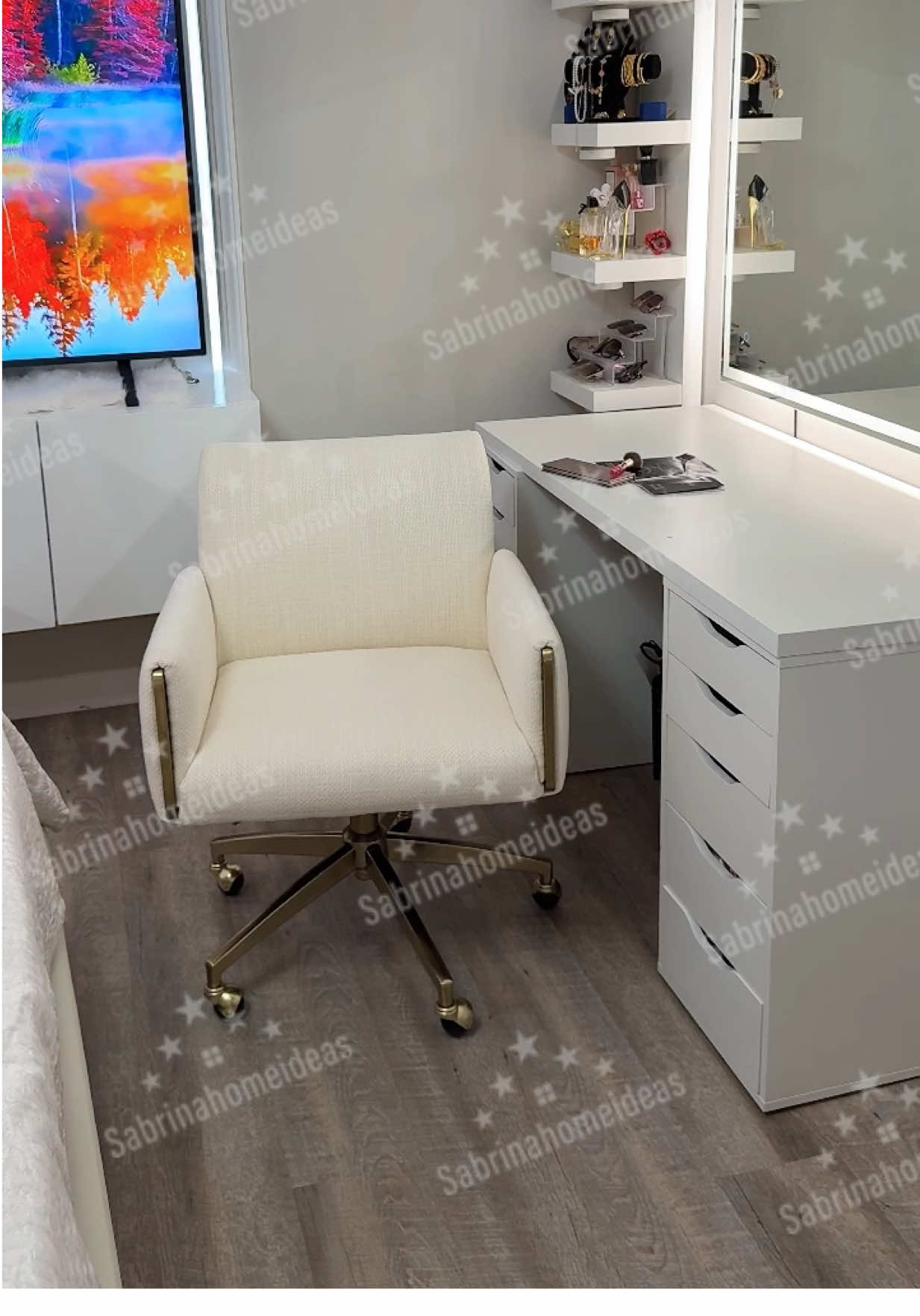 Snippets & Reality:🌹Taking you along on unboxing my happy mail today from   @Z Gallerie @Z Gallerie Shop  ✨ Z Gallerie Lucia Desk Chair  Shop with Z Gallerie for so many more home items check them out #styling #ideas #chair #homedecor #creator                  Follow: @sabrinahomeideas / @sabrinahomeideas_ for more videos..Share this video with someone you know for inspo  ⚠️ Do not  copyright my videos ⚠️