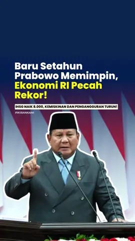 Baru setahun Presiden Prabowo memimpin, ekonomi Indonesia cetak rekor! IHSG tembus 8.000, tertinggi sepanjang sejarah.💥 • Kemiskinan turun ke 8,47%, rekor terendah. • Pengangguran turun ke 4,76%, level terendah sejak 1998. Semua dicapai lewat kebijakan ekonomi yang solid di bawah koordinasi Menko Airlangga Hartarto. Stabil, efisien, dan berdampak langsung ke rakyat. 🇮🇩 #Prabowo #AirlanggaHartarto #Ekonomiindonesia #IHSG #bps