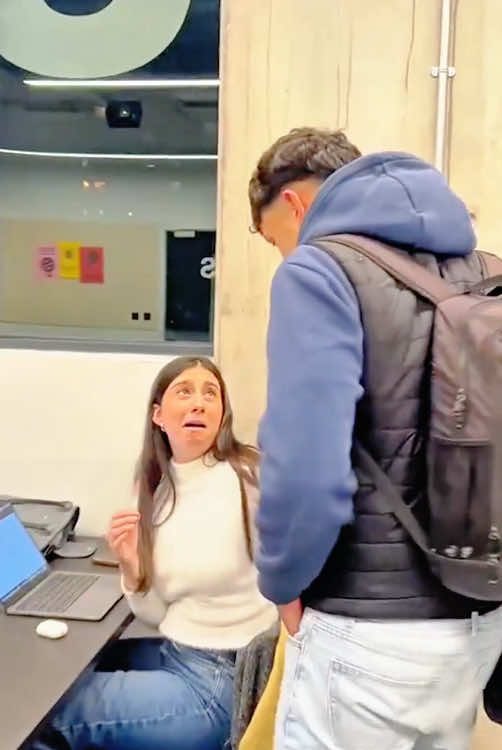 Best surprise ever💗#surprise #Love #couple #foryou #youngcouple #longdistancerelationship #couplegoals❤ #usa🇺🇸 