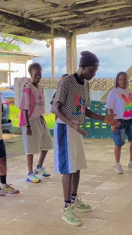 @DãñçêrSêçtîøñ King 👑💌 created this monster moves 🔥 for the master dance class. #danceclassinliberia #liberiabestdancegroup #fypシ #suggestedforyou #fantasticforce