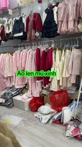 Áo len mix xinh cho bé yêu #xuhuong #xuhuongtiktok #hashtag #begai #xh #set #aogile #ao #áokhoac 