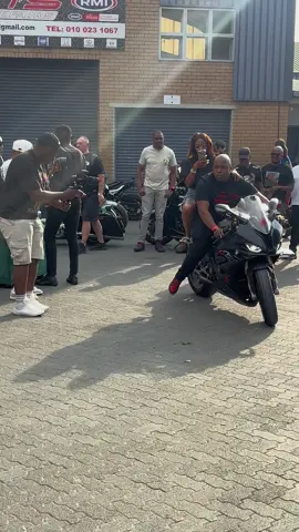 So in this video, we count FOUR gents with their cameras out and recording.  I only got one POV, Gents where is the content 👀 What happened to us being one team ???