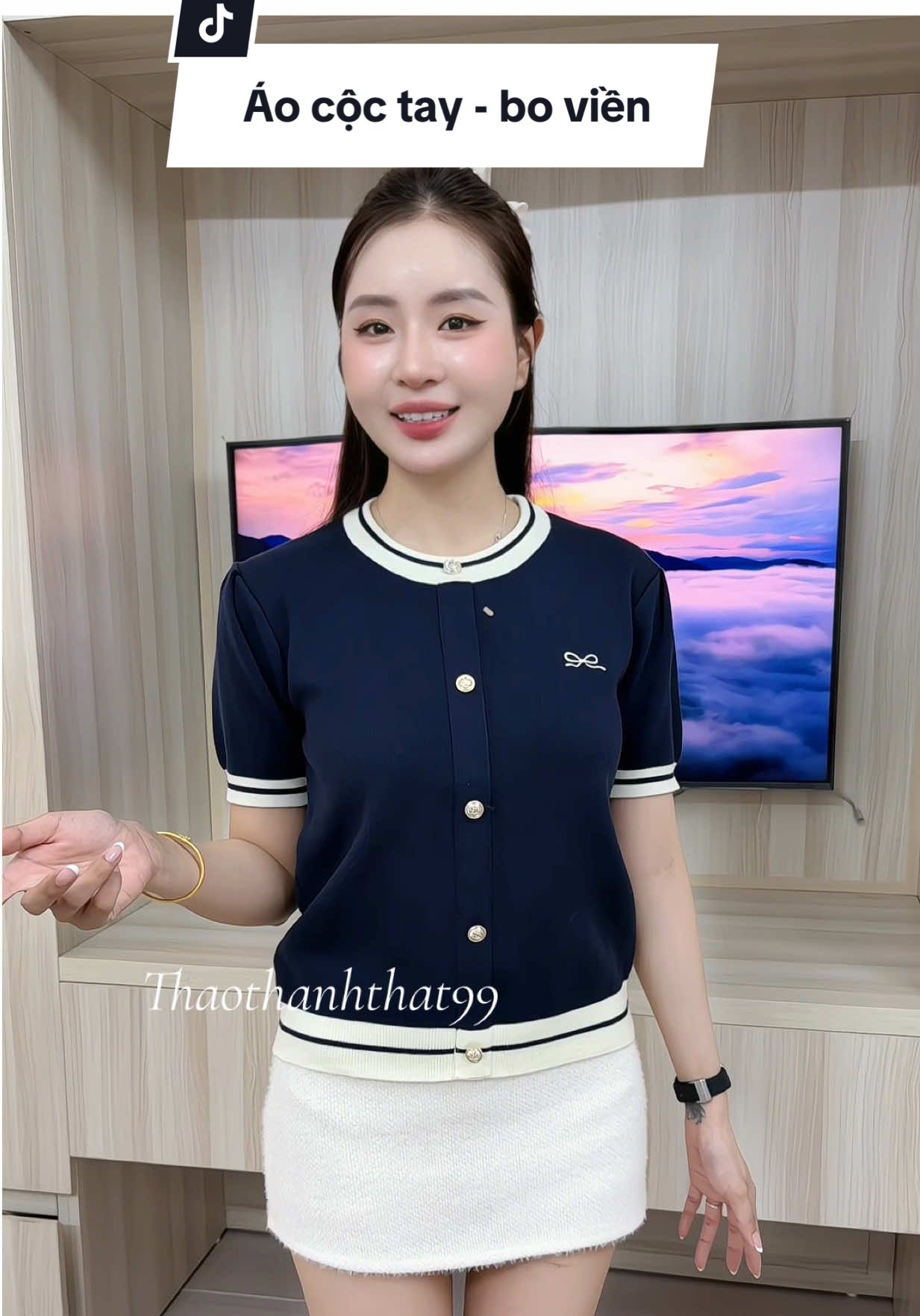 Áo len mềm mịn - form rộng #thaothanhthat99 #deliz #aolennu #aococtaynu #thoitrang 