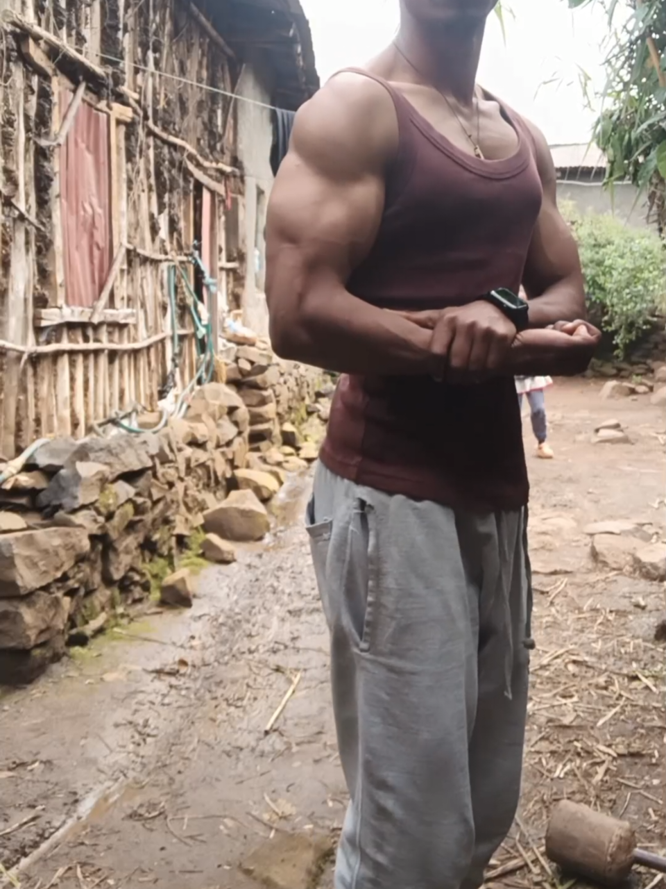 hammer curl 👍🤣🤣 home workout #foryoupage #Fitness #viral #Fitness #ethiobodybuilding 