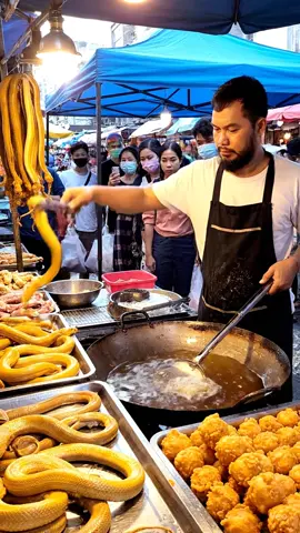 Life at a Wild Meet Market #seafood #food #fish #cooking #animalsmarket 