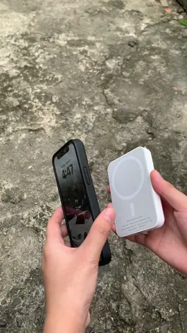 #magneticwirelesspowerbank #powerbank #wirelesspowerbank #Rii 