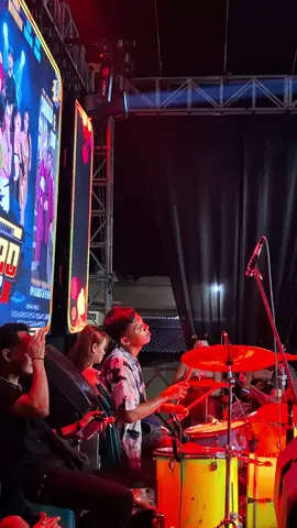 hadapi resiko dalam hubungan kecuali selingkuh😁😁